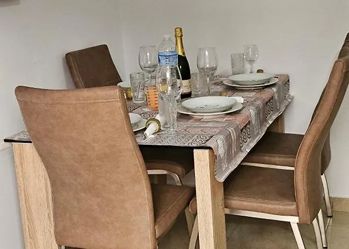 Lovely Centrico Apartamento Фуэнхирола