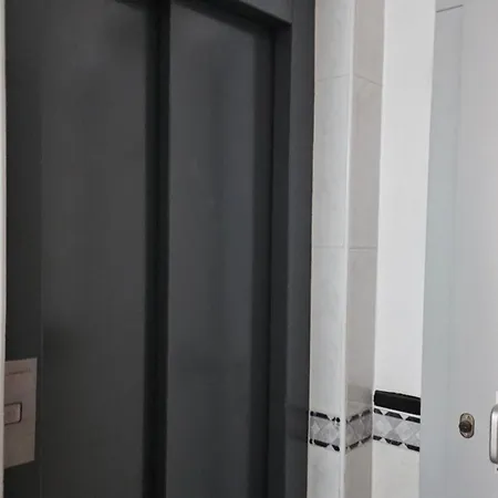 Lovely Centrico Apartamento דירה *