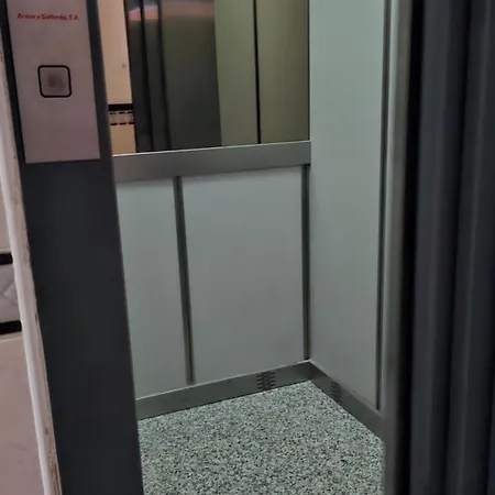 Lovely Centrico Apartamento דירה פואנגירולה